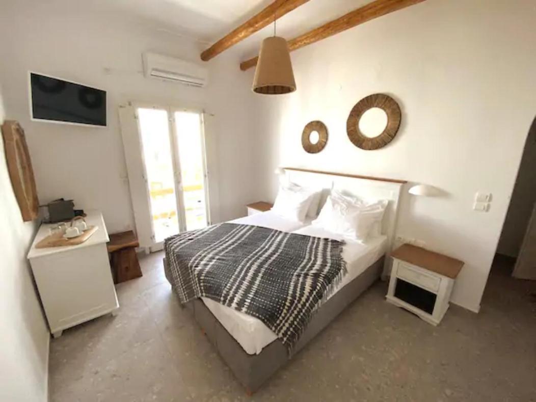 Soleya Suites Páros Extérieur photo