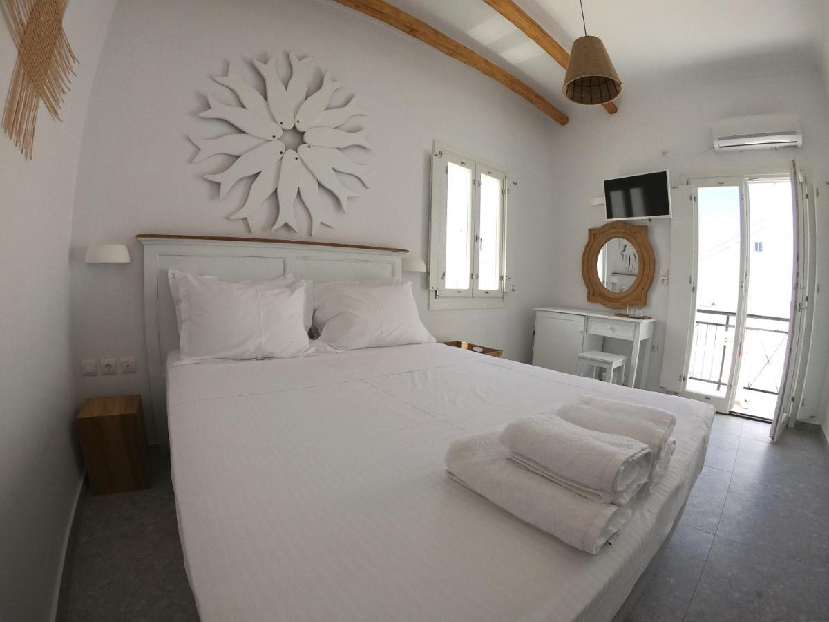 Soleya Suites Páros Extérieur photo