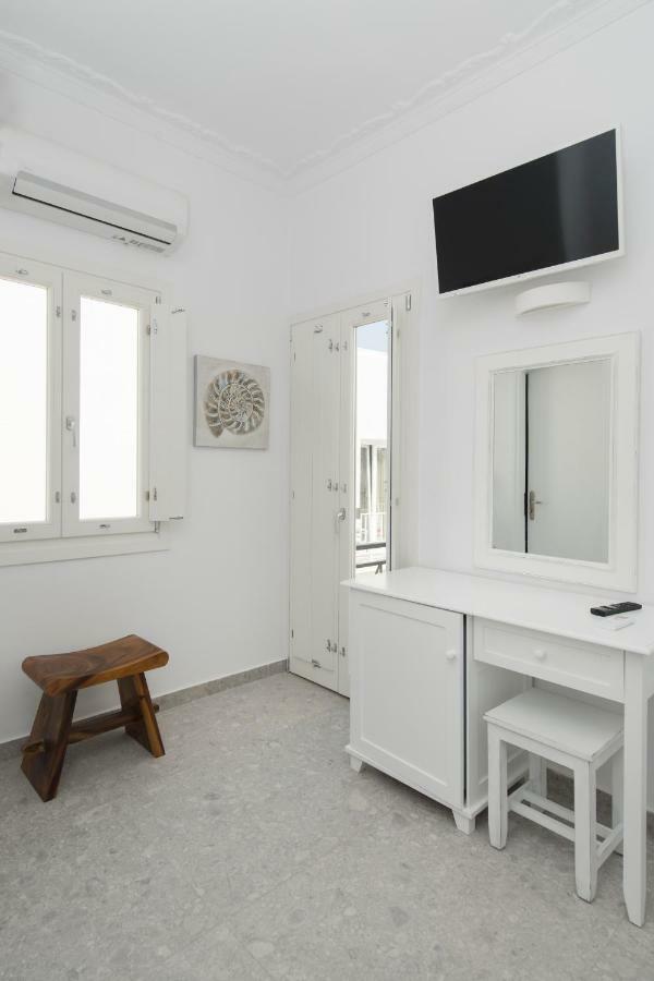 Soleya Suites Páros Extérieur photo